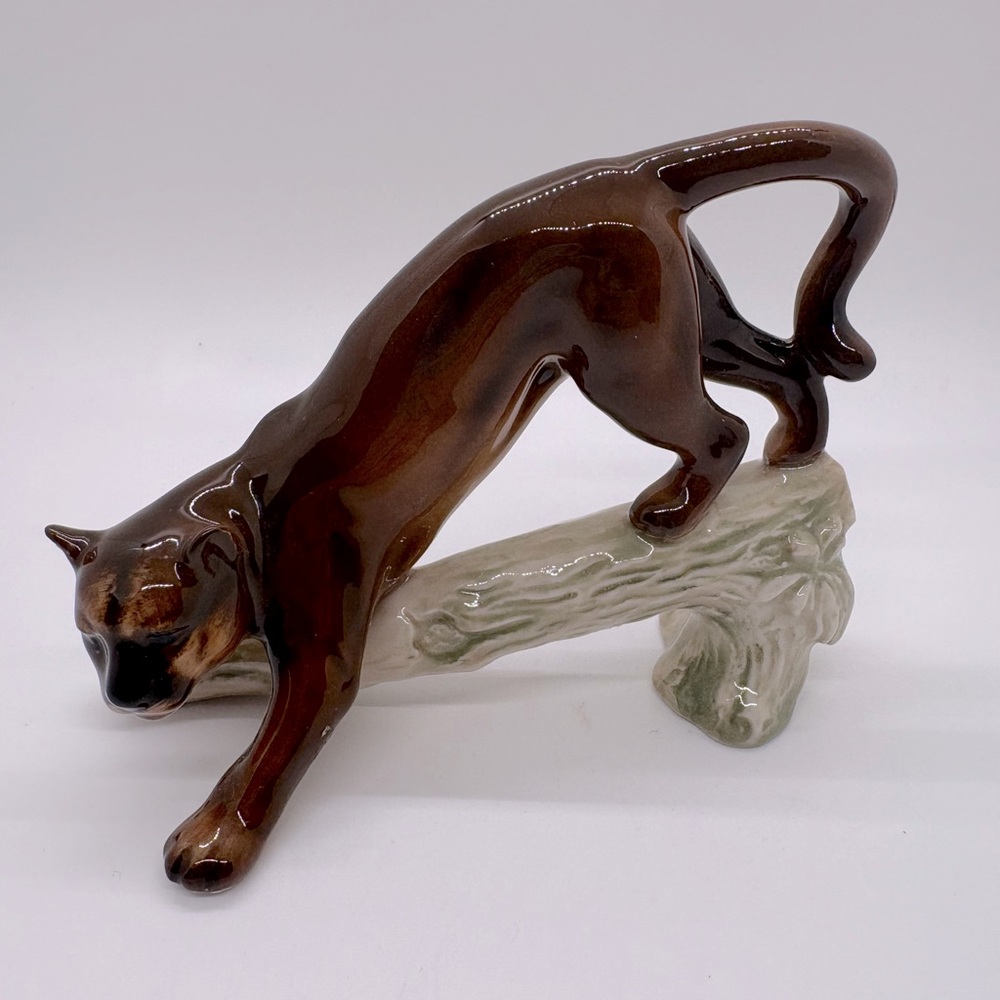 Vintage GOEBEL 1965 Porcelain Mountain Lion Figurine - Brown and Cream